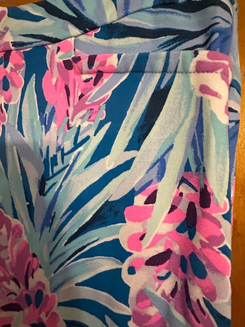 Lilly Pulitzer Size 6, Kelly *Knit Corso ankle pants, 'Mr Peacock Tweethearts' - Picture 5 of 7